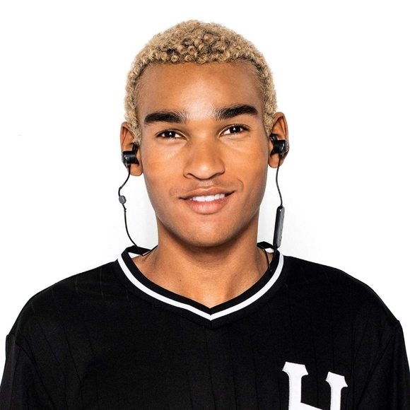 Two Pairs of Skullcandy Jib+ Active Wireless In-Ear Earbud - Black - Picture 4 of 7